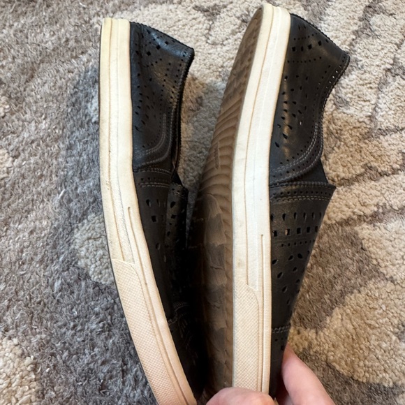 Earth Black Perforated Slip-On Shoes - Picture 4 of 6